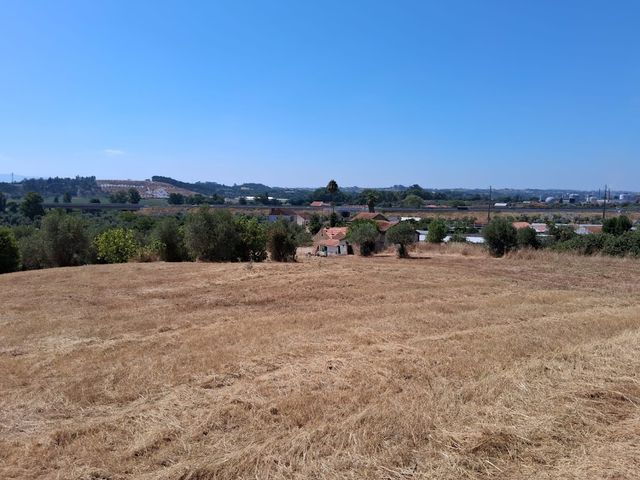 Terreno Urbano - Oportunidade 1 / 5