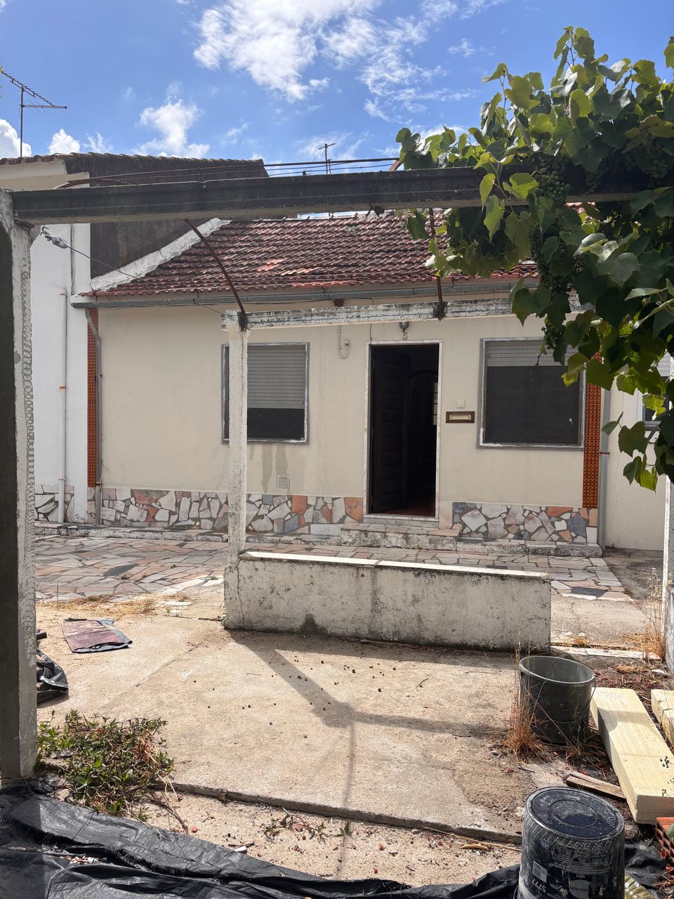 Moradia c/quintal junto à cidade! 1 / 5