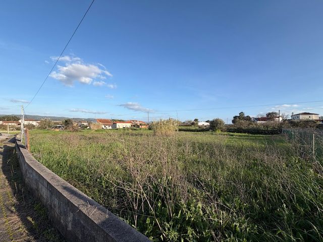 Lote de terreno p/construção 1 / 5