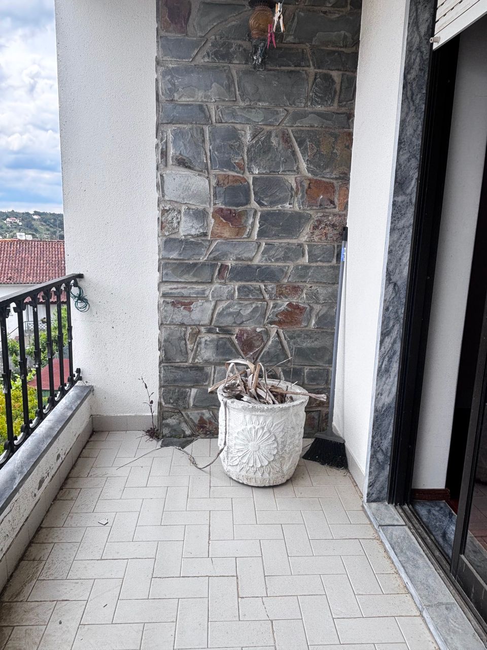 Moradia com piscina junto à cidade! 4 / 5